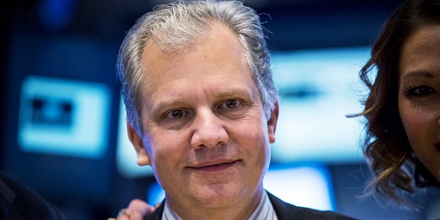 New York Times Chairman and Publisher Arthur Sulzberger Jr. visits the floor of the New York Stock Exchange on Jan. 20, 2015 in New York City. (Getty Images)