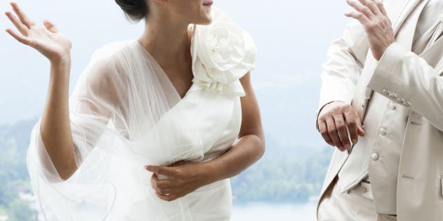 A man is being slammed online for insulting his daughter-in-law about her appearance at her "surprise" wedding. (iStock)