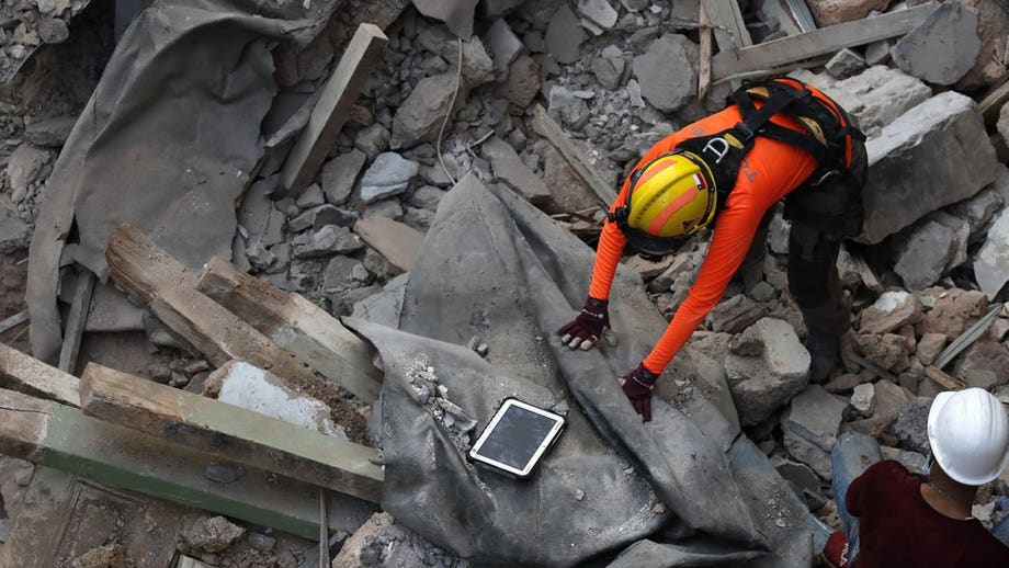 Beirut observes moment of silence as search continues for possible survivor 1 month after blast