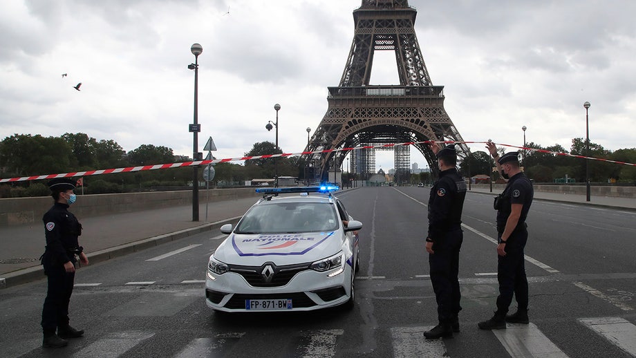 Eiffel Tower briefly evacuated after Paris police receive bomb threat