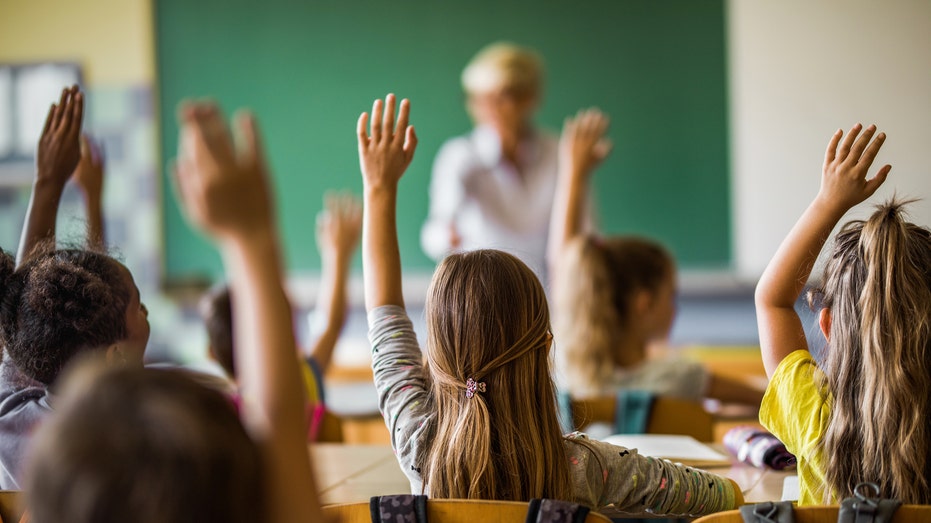 National Spelling Bee approves feminist term, 'womyn,' in kids' spelling competition