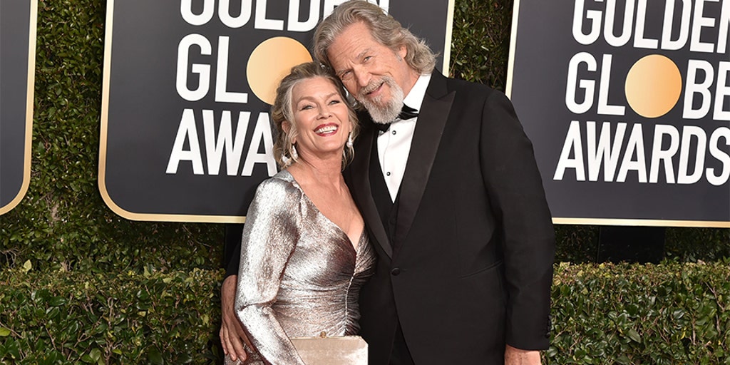 Jeff Bridges and Susan Geston; on their wedding day in 1977, and in 2023,  after 46 years of marriage : r/OldSchoolCool