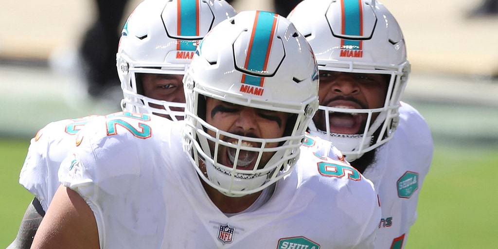 Dolphins' breakout defensive lineman reveals he lives in RV during the  season