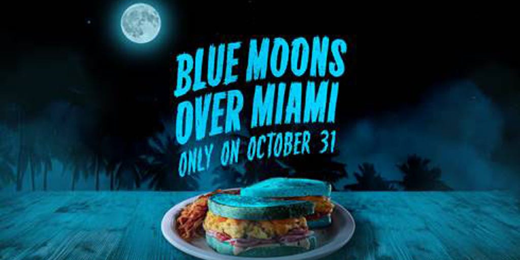 Denny S To Offer Blue Moons Over My Hammy Sandwich Made With Blue Bread On Halloween Fox News