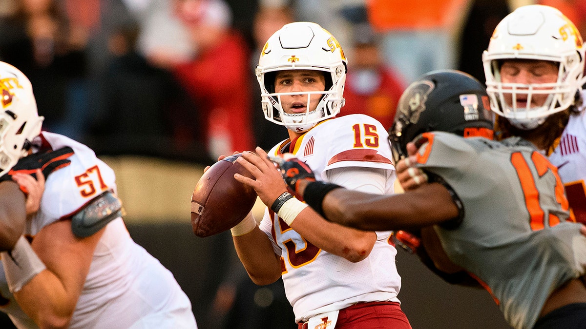 Iowa State quarterback Brock Purdy (15) looks for a receiver during an NCAA college football game Saturday, Oct. 24, 2020, in Stillwater, Okla. (AP Photo/Brody Schmidt)