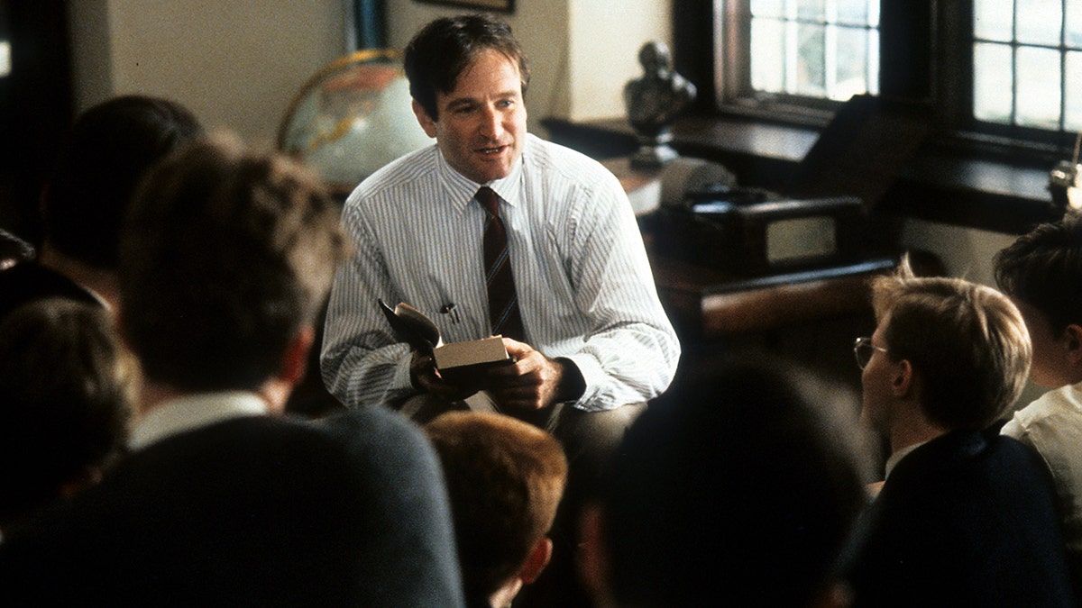 Robin Williams teaching a class in a scene from the film 'Dead Poets Society', 1989. 