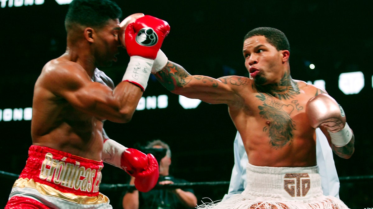 Gervonta Davis puts Leo Santa Cruz to sleep with vicious uppercut