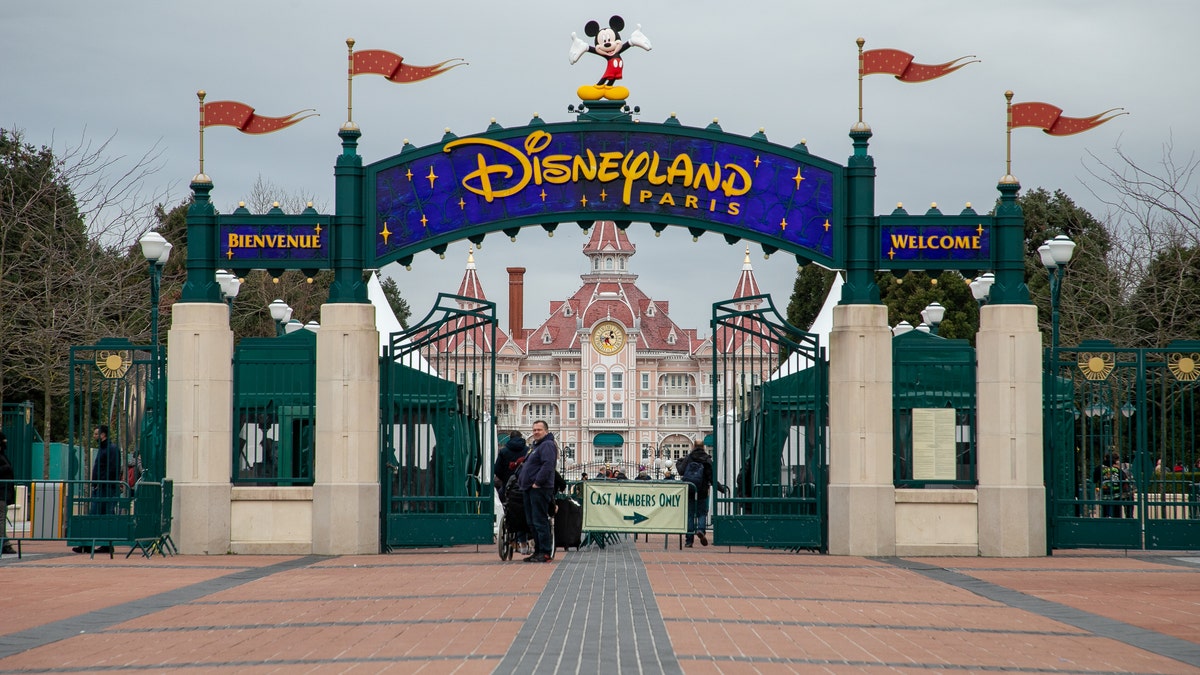 Disneyland Paris has shut down for the second time this year as France enters its second national lockdown.