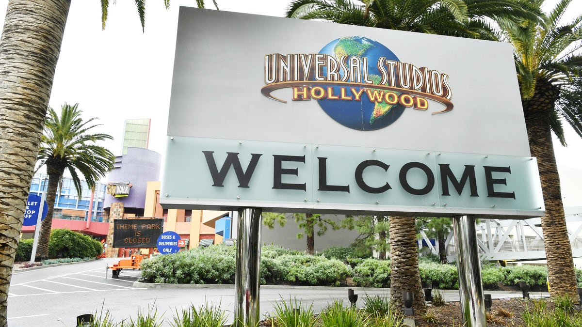 Universal Studios Theme Park closed in March amid the pandemic. (Amy Sussman/Getty Images)