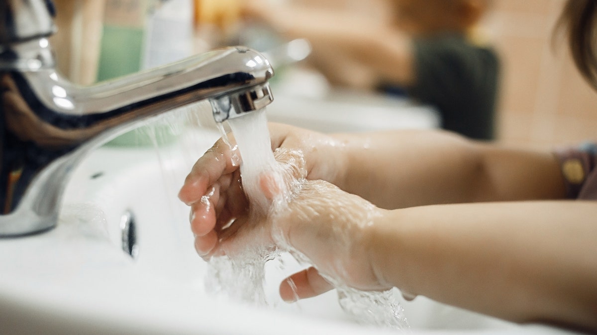 handwashing and running water