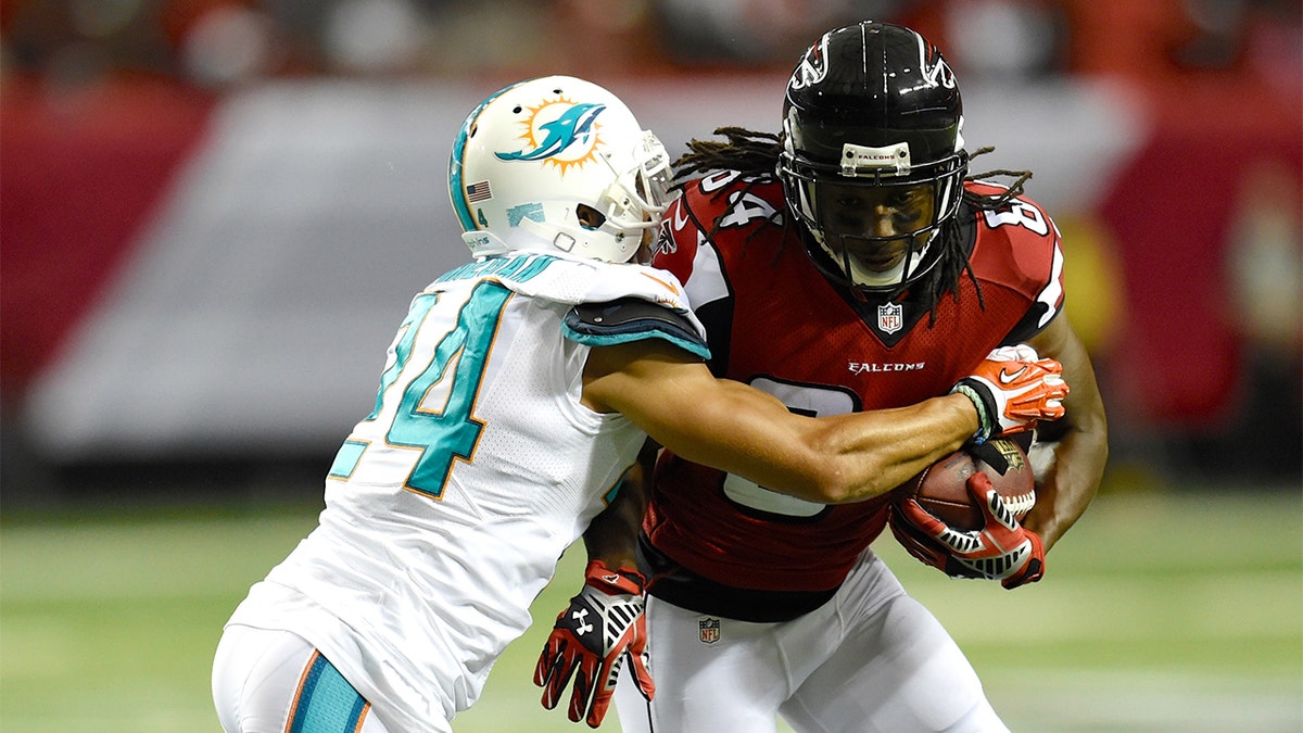 Atlanta Falcons release all-time leading receiver Roddy White, NFL News