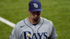 Blake Snell unhappy about being taken out in 6th inning, Rays surrender Game 6 lead