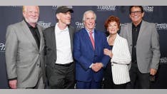 'Happy Days' cast reunites to support Wisconsin Democrats