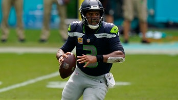 Wilson leads Seahawks to first 4-0 start since 2013