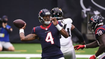 Watson tosses 3 TDs as Texans get 1st win, 30-14 over Jags