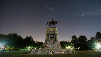 Virginia trial begins on governor's plan to remove Robert E. Lee statue
