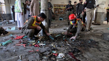 Bomb at seminary in Pakistan kills 7 students, wounds 112