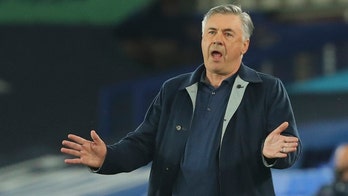 Premier League leader Everton signs Godfrey from Norwich