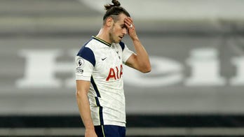 'It's really crazy': Late goals cap another wild day in EPL