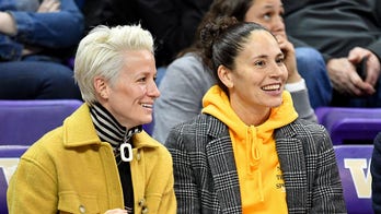 Sue Bird, Megan Rapinoe attempt to dial up support for Democrats before Election Day