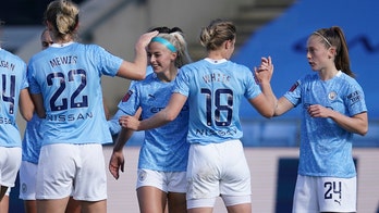 Morgan awaits debut but Mewis, Heath make impact in England