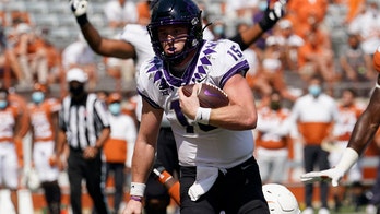 TCU's Max Duggan scores go-ahead TD, defense forces key turnover in upset win over Texas