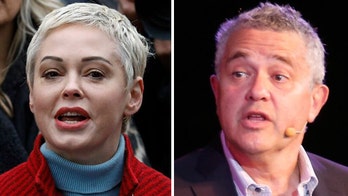 Rose McGowan rips Jeffrey Toobin's defenders amid '#MeToobin' masturbation scandal
