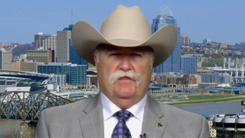 Ohio sheriff offers one-way ticket for celebs who want to leave country if Trump is reelected