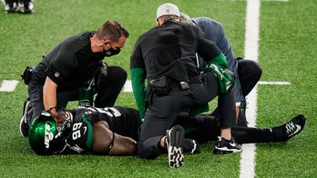 49ers' Raheem Mostert calls on NFL to shut MetLife Stadium down after more injuries