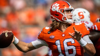 Trevor Lawrence the talk of Jacksonville 'even at the gas station,' Jaguars linebacker says
