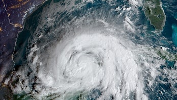 Hurricane warning for New Orleans as Zeta lashes Mexico's Yucatan Peninsula