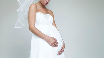 Groom-to-be tells pregnant fiancee that he doesn't want her wearing 'form-fitting' dress, faces backlash