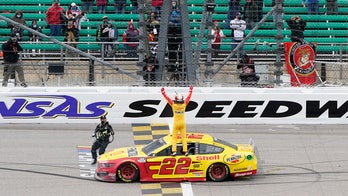 NASCAR: Joey Logano wins Kansas to qualify for series finale