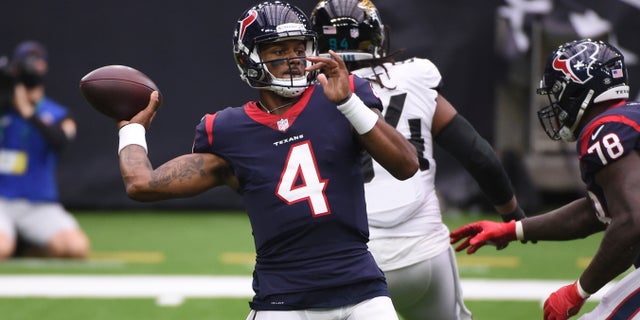 Houston Texans quarterback Deshaun Watson (4) throws against the Jacksonville Jaguars during the first half of an NFL football game Sunday, Oct. 11, 2020, in Houston. (AP Photo/Eric Christian Smith)