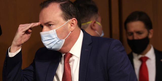 Sen. Mike Lee., R-Utah, arrives for the confirmation hearing of Amy Coney Barrett before Senate Judiciary Committee on Capitol Hill in Washington, Monday, Oct. 12, 2020. (Win McNamee/Pool via AP)