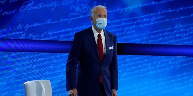 Democratic presidential candidate former Vice President Joe Biden arrives to participate in a town hall with moderator ABC News anchor George Stephanopoulos at the National Constitution Center in Philadelphia, Thursday, Oct. 15, 2020. (AP Photo/Carolyn Kaster)