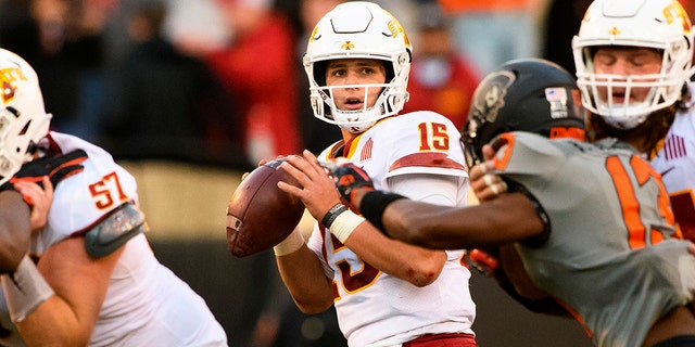 Iowa State quarterback Brock Purdy (15) looks for a receiver during an NCAA college football game Saturday, Oct. 24, 2020, in Stillwater, Okla. (AP Photo/Brody Schmidt)