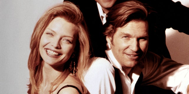 Michelle Pfeiffer (left) and Jeff Bridges (right) on the set of 'The Fabulous Baker Boys.' (Photo by Sunset Boulevard/Corbis via Getty Images)