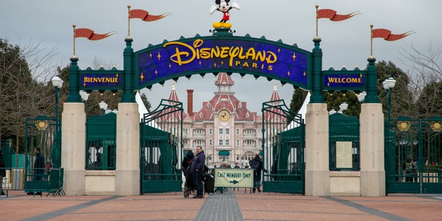 Disneyland Paris closes again as France enters second coronavirus lockdown | Fox News