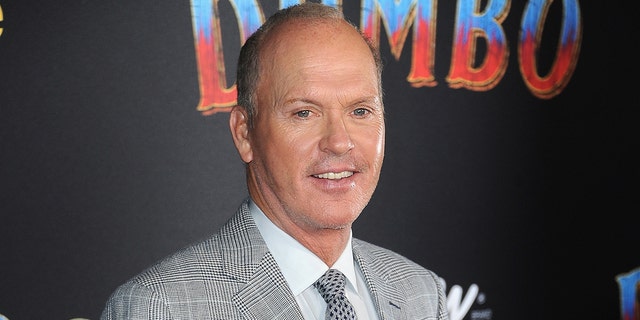 Michael Keaton a discuté de ses sentiments sur les célébrités parlant publiquement de la politique. 