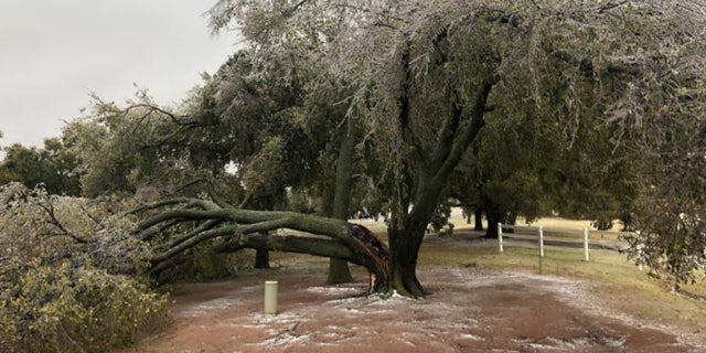 More than 111,000 Oklahoma Gas & Electric (OG&E) customers were without power Tuesday morning as the ice storm caused widespread outages across the state.