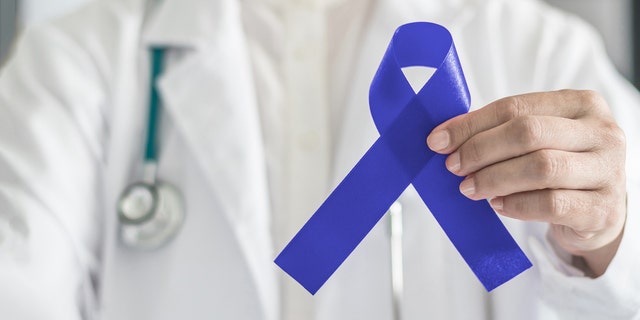 La detección del cáncer de colon puede reducir el riesgo de morir a causa de la enfermedad.  (iStock)