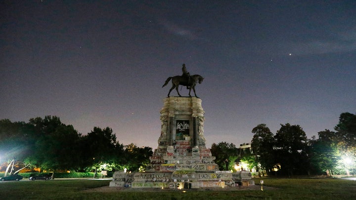 Richmond mayor orders Confederate statues on city land removed