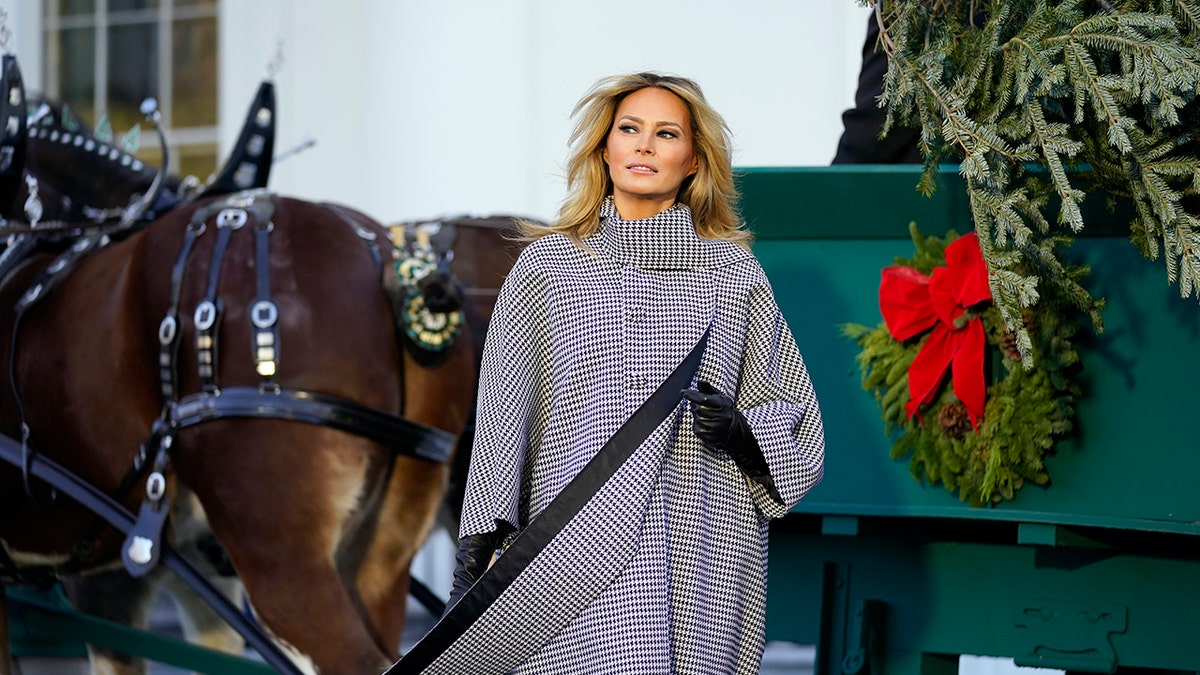 Melania Trump christmas tree