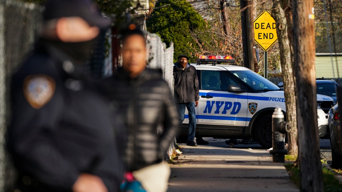 A photo of an NYPD cruiser