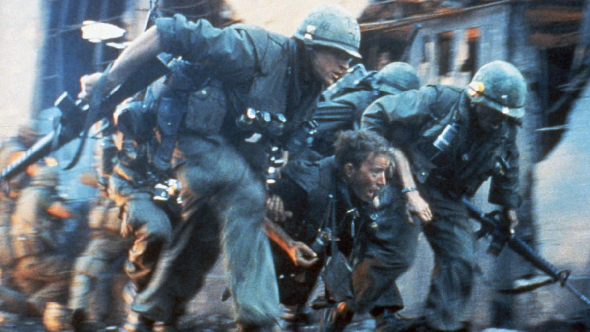 Actors Matthew Modine and Arliss Howard on the set of 'Full Metal Jacket.' (Photo by Sunset Boulevard/Corbis via Getty Images)