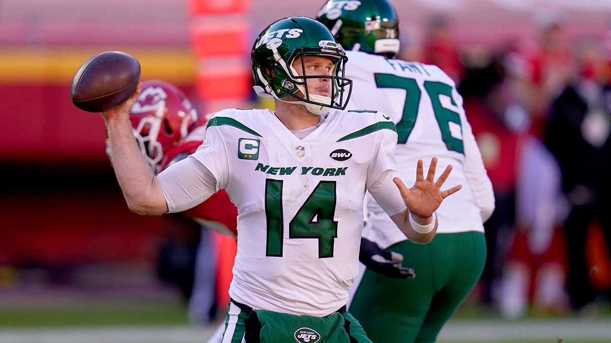 New York Jets quarterback Sam Darnold (14) throws a pass in the second half of an NFL football game against the Kansas City Chiefs on Sunday, Nov. 1, 2020, in Kansas City, Mo. (AP Photo/Jeff Roberson)