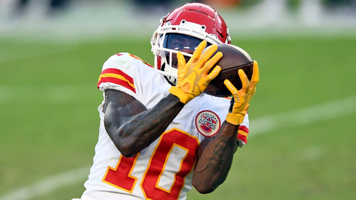 Chiefs' Tyreek Hill addresses tumultuous offseason