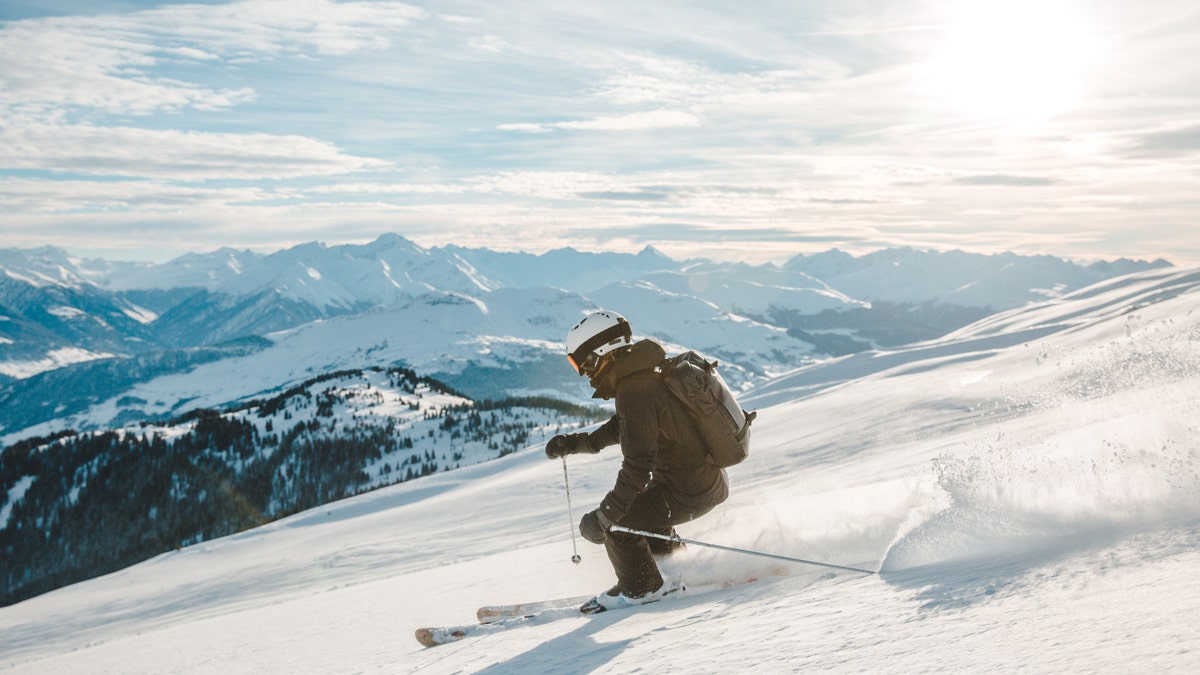 Alaska Airlines is offering free skiing at select resorts this winter. (iStock).