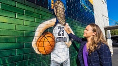 Becky Hammon visits mural in her honor, focuses on head-coaching dream